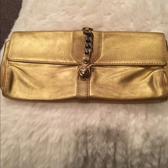 Gold Juicy Couture clutch - Picture 2 of 3