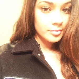 Meet your Posher, Breanna