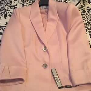 Tahari blazer! Slashed price 12/6!!