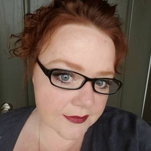 Meet your Posher, Holly