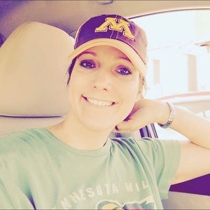 Meet your Posher, Jenn