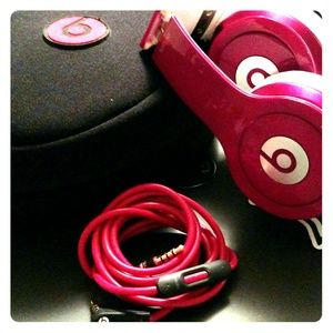 PINK Beats by dr. dre Solo Hd
