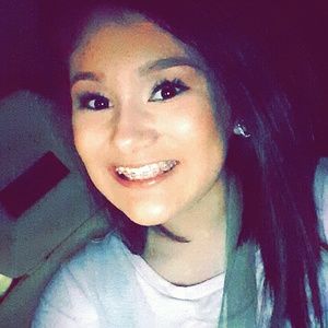 Meet your Posher, Selene