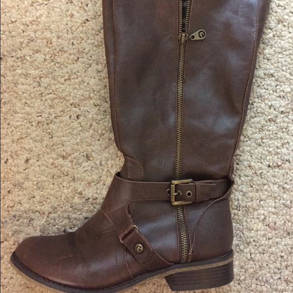 Guess boots