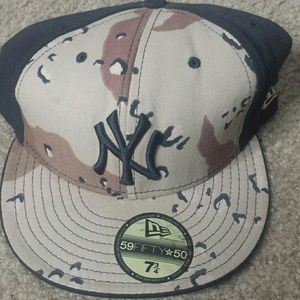 Yankees camo fitted cap