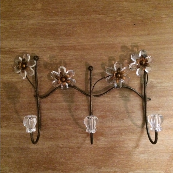 Unique and Dainty Hand Towel Bar Holder