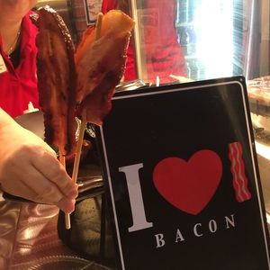 Meet your Posher, Dara