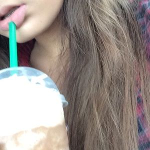 Meet your Posher, Zoe