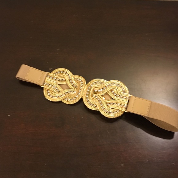 BCBG Small Gold Tan Belt. - Picture 1 of 2