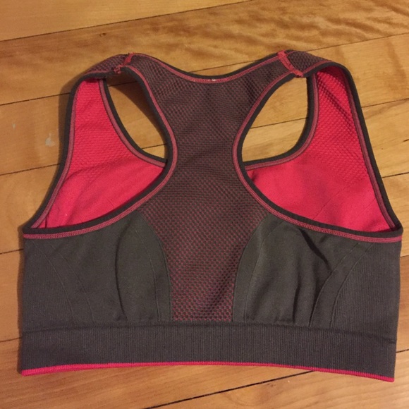 Sports bra - Picture 3 of 3