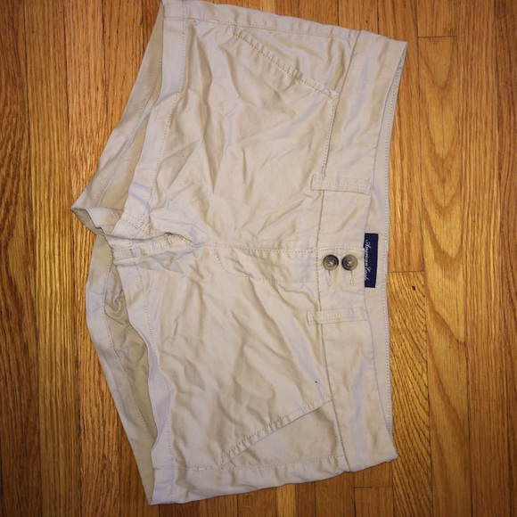 American eagle Khaki shorts