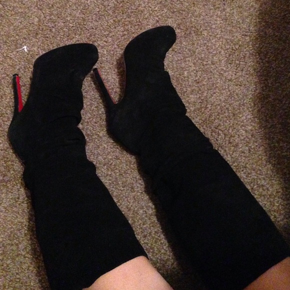 SOLD - Picture 3 of 4