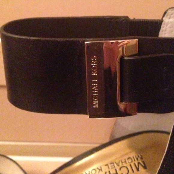 NEW MICHAEL KORS ANKLE WRAP HEELS - Picture 2 of 4