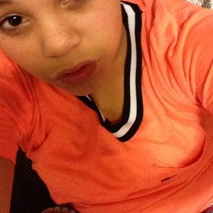 Meet your Posher, Janaya