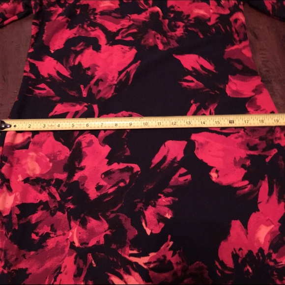 Elegant Red Rose Dress π - Picture 3 of 4