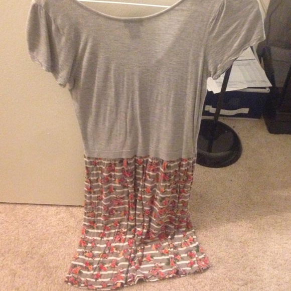 Too small. - Picture 3 of 3