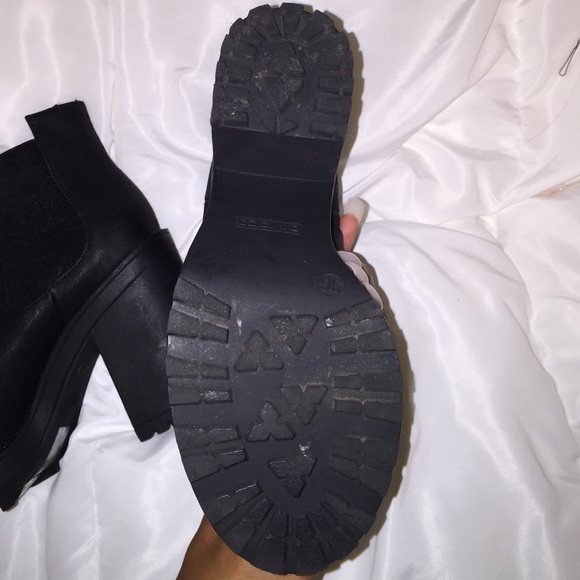 SOLD - Picture 3 of 3