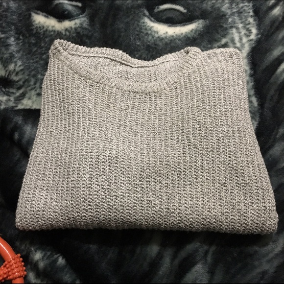 SOLD!  sweater - Picture 2 of 4