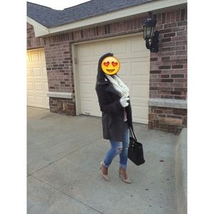 Meet your Posher, Khloe