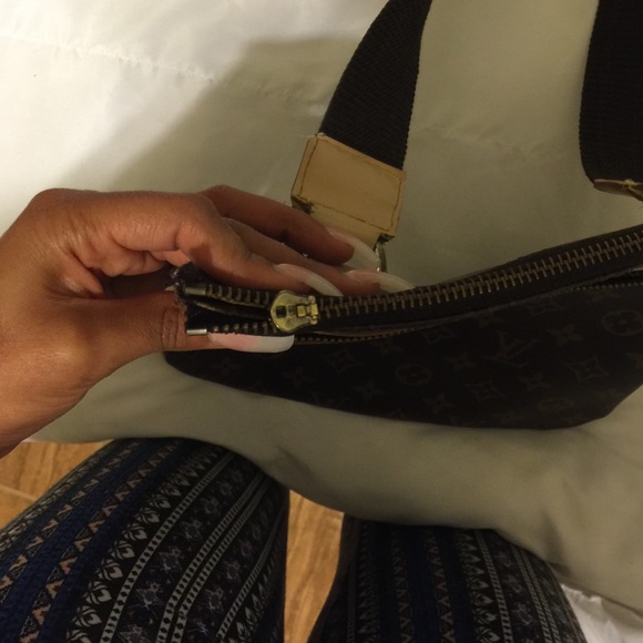 SOLD - Picture 3 of 4