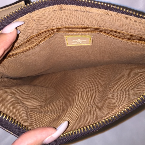 SOLD - Picture 4 of 4