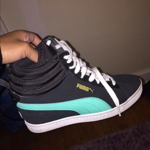 Puma wedged sneaker