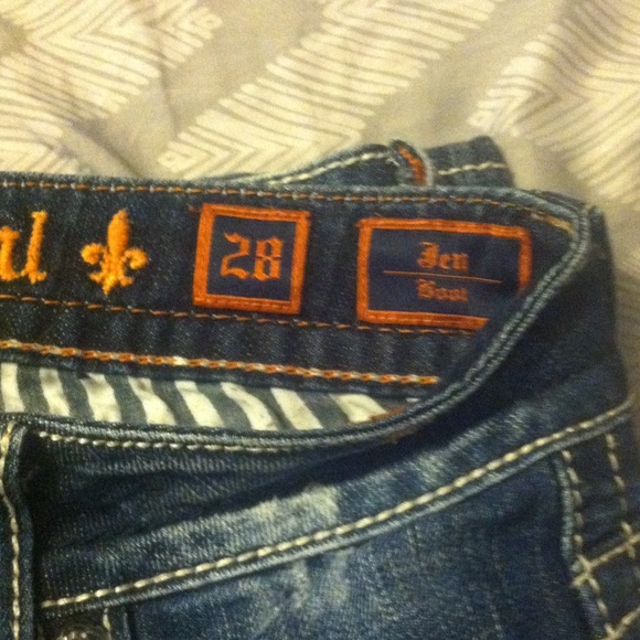 Jeans - Picture 3 of 3