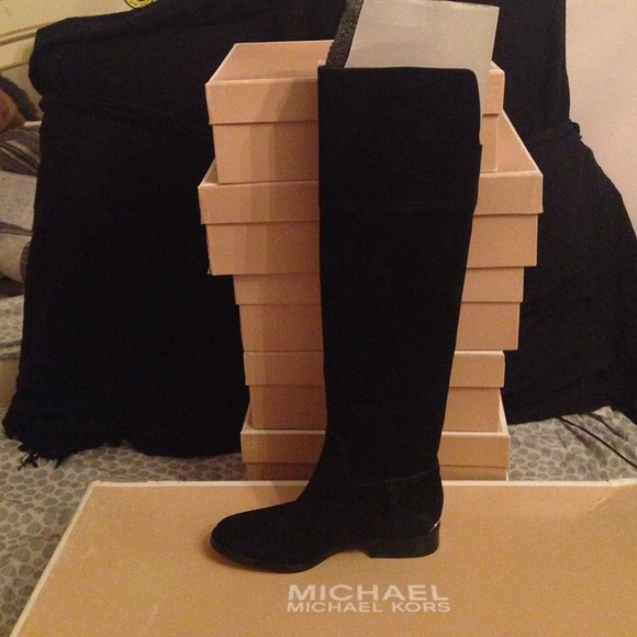 NEW MICHAEL KORS SUEDE KNEE HIGH BOOTS - Picture 2 of 4