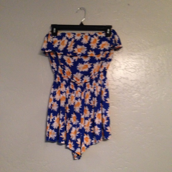 Blue Romper with Yellow and White Daisies