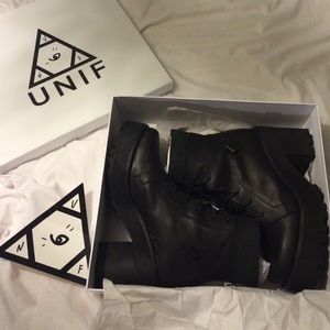 UNIF Shoes - Unif reverb boots UNIF Shoes - Unif reverb boots