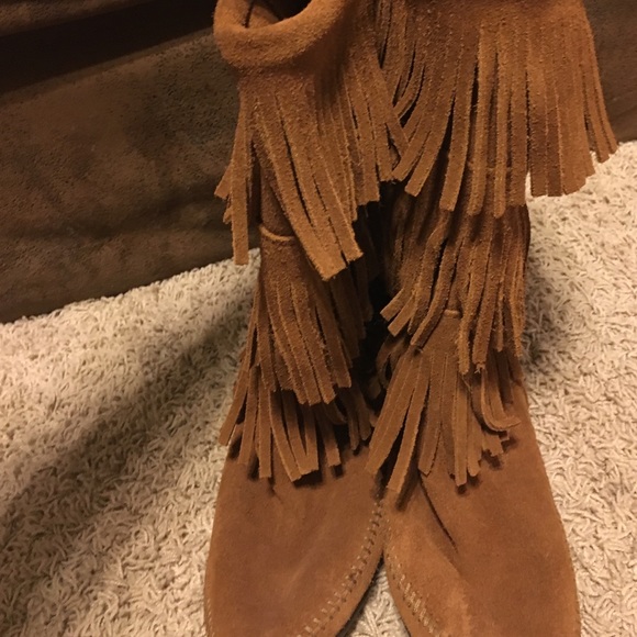 Minnetonka fringe boots