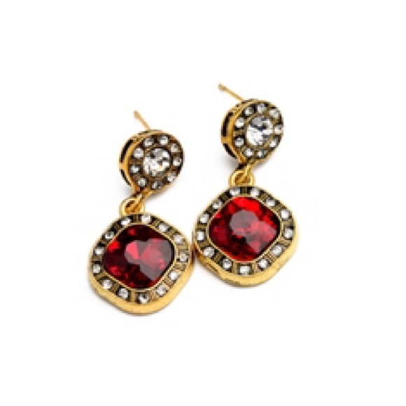Retro Fashion Earrings 🔴