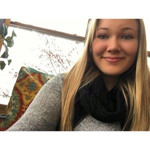 Meet your Posher, Anna