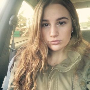 Meet your Posher, Alicia