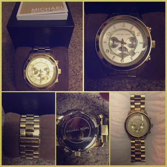 🎀 SOLD Michael Kors Watch 🎀