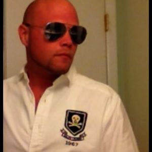 Meet your Posher, Dustin