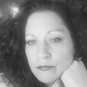 Meet your Posher, Desiree