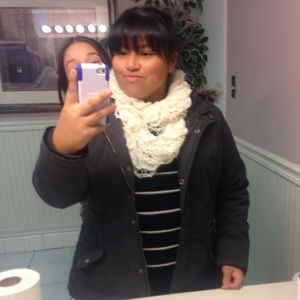 Meet your Posher, Emely