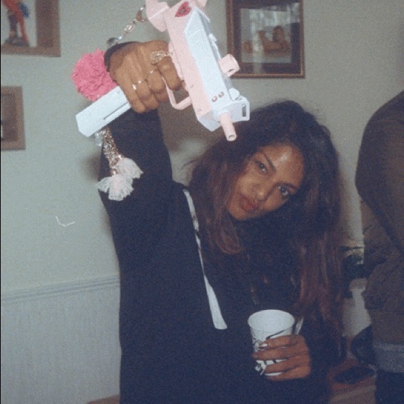 Meet your Posher, Vera