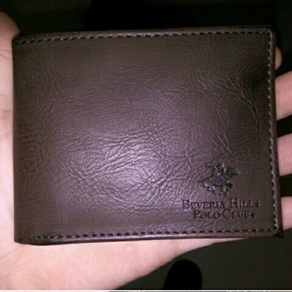 Mens brown leather wallet. Never used.