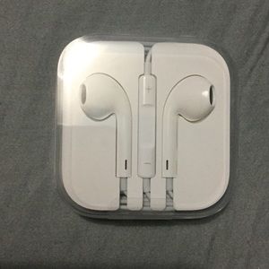 Apple EarPods with Remote and Mic
