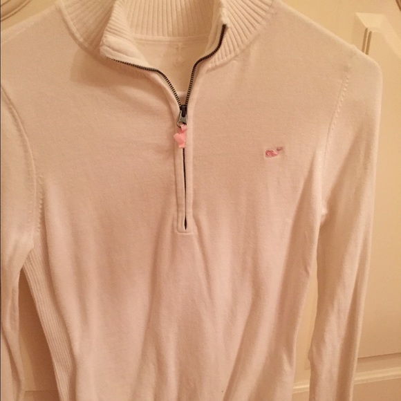 White vineyard vines woman's quarter zip