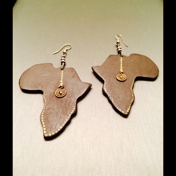 EARRINGS ❤️ - Picture 2 of 4