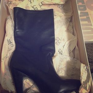 BCBG Cashmere leather heel boots!
