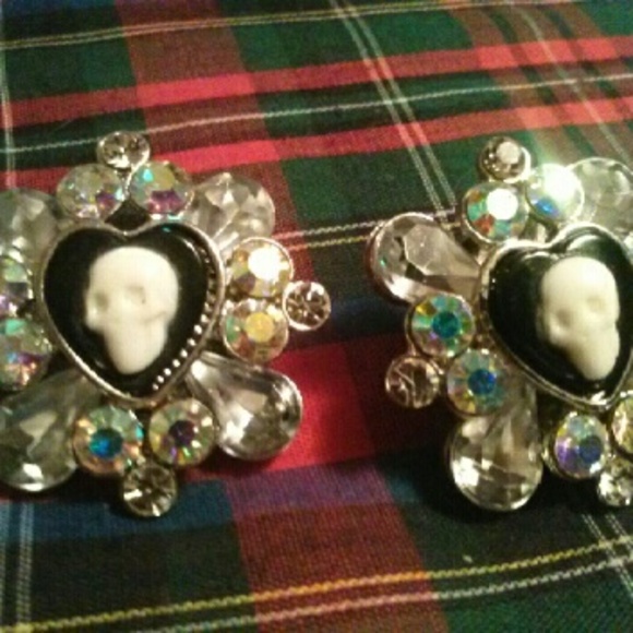 skulls and diamonds