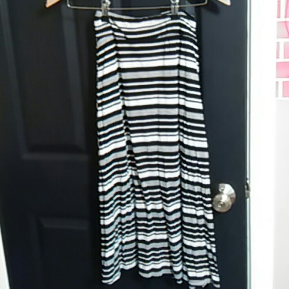 Black, grey, and white stripped long skirt