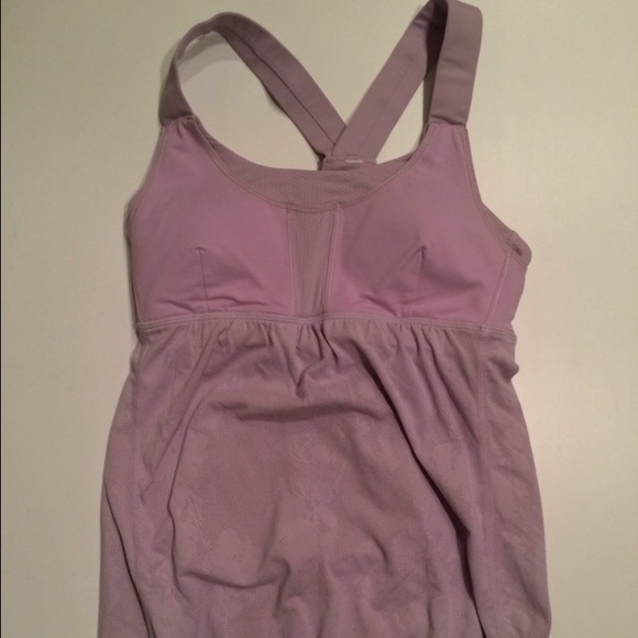 ✅SOLD✅Lululemon tank lavender 4