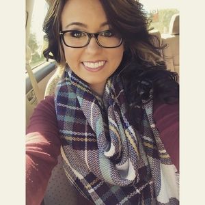 Meet your Posher, Taylor