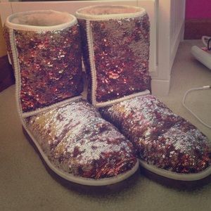 UGG Classic Sparkle Boots Size 10 Champagne Color