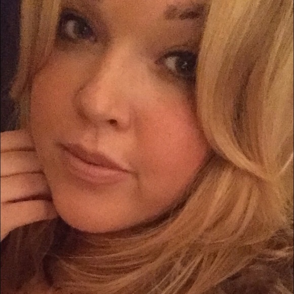 Meet your Posher, Deirdre